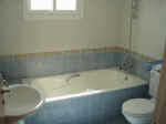 As well as a common use bathroom this maisonette also has a guest toilet dopwnstairs.