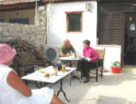 Here you can dine outside at Lania Villa in Cyprus